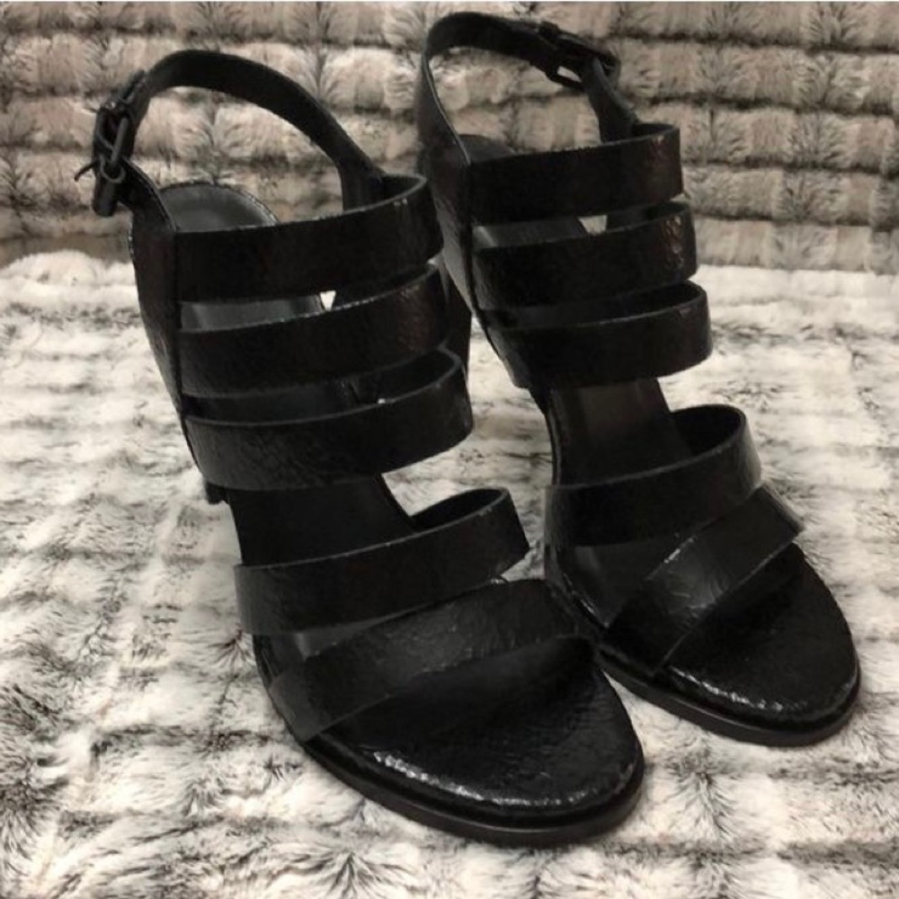 A7EIJE black strap heels